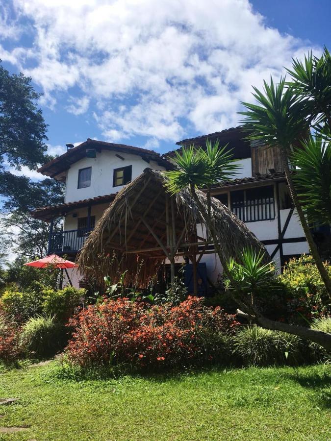 Hotel Casa De Nelly ซานออกุสติน ภายนอก รูปภาพ